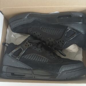 Nike Jordan Spizike Low Black Shoes  Size 5.5Y